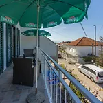 شقة Opacak