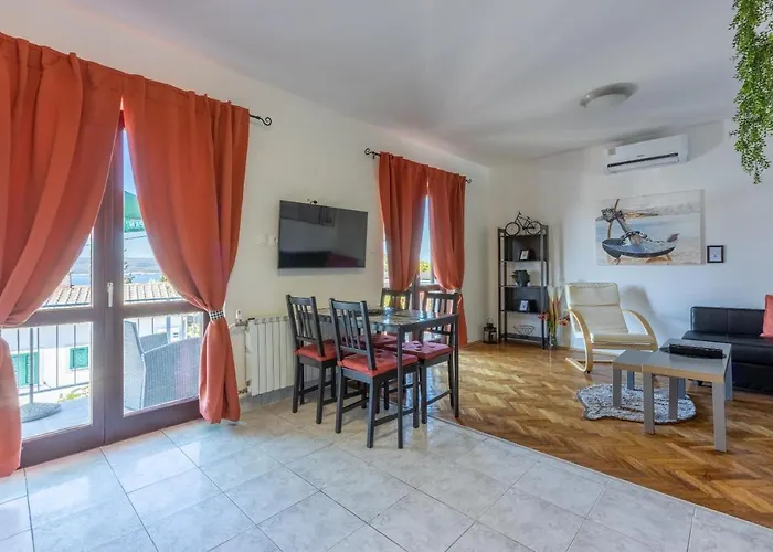Opacak Apartman Selce