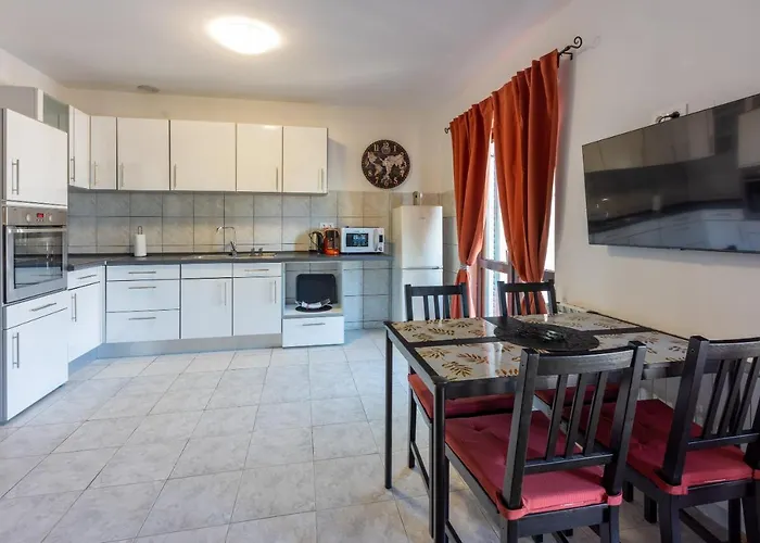 Opacak Apartman Selce